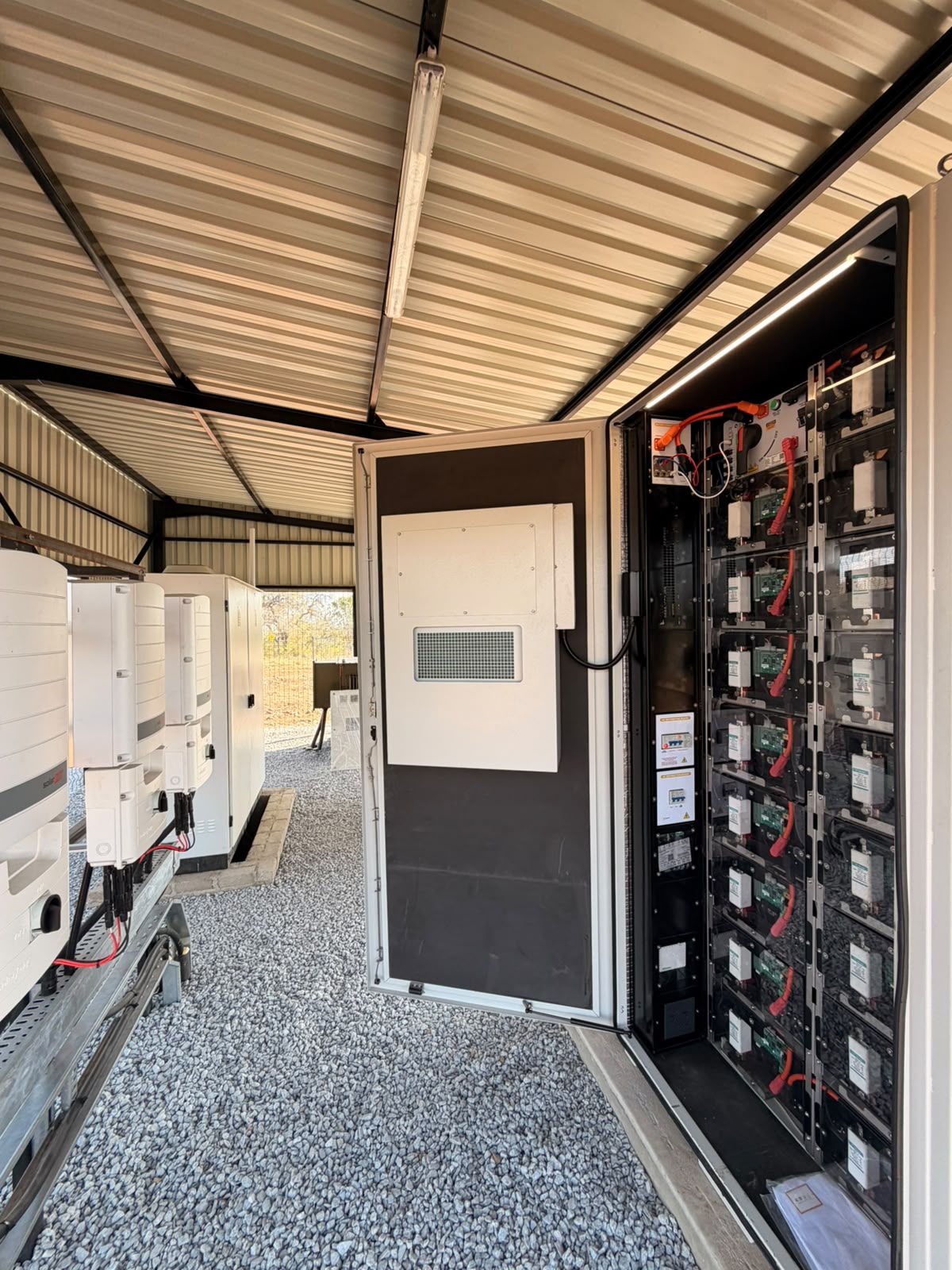 Mehrfamilienhaus mit gro&szlig;fl&auml;chiger Photovoltaikanlage